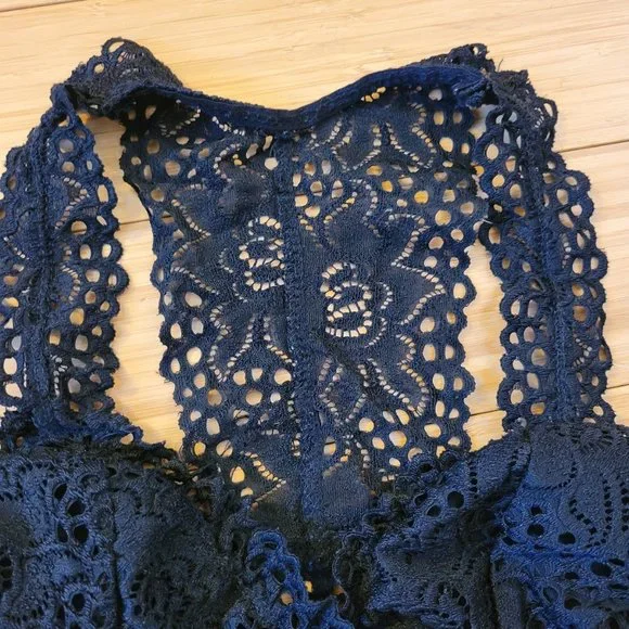 Altar'd State lace bralette size small - Picture 3 of 5